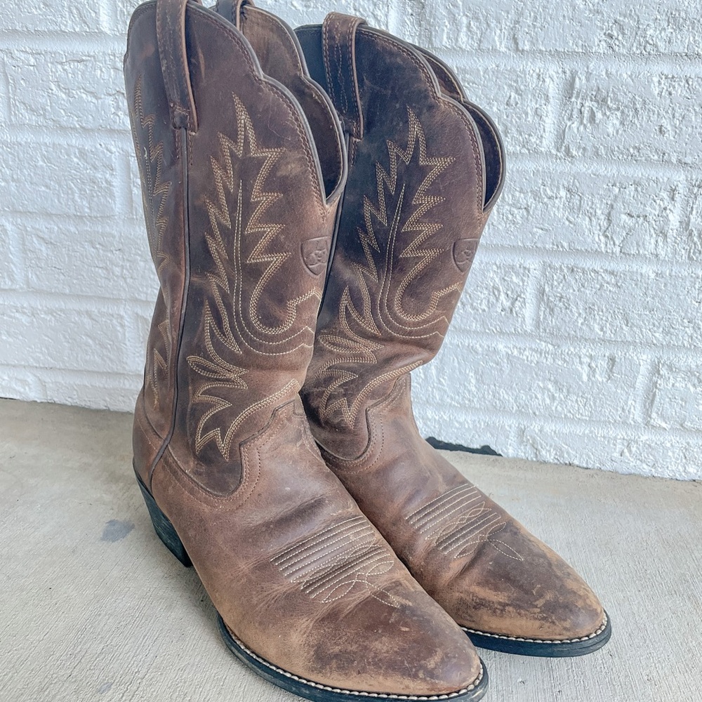 Ariat Womens Heritage R-Toe Western Boots
